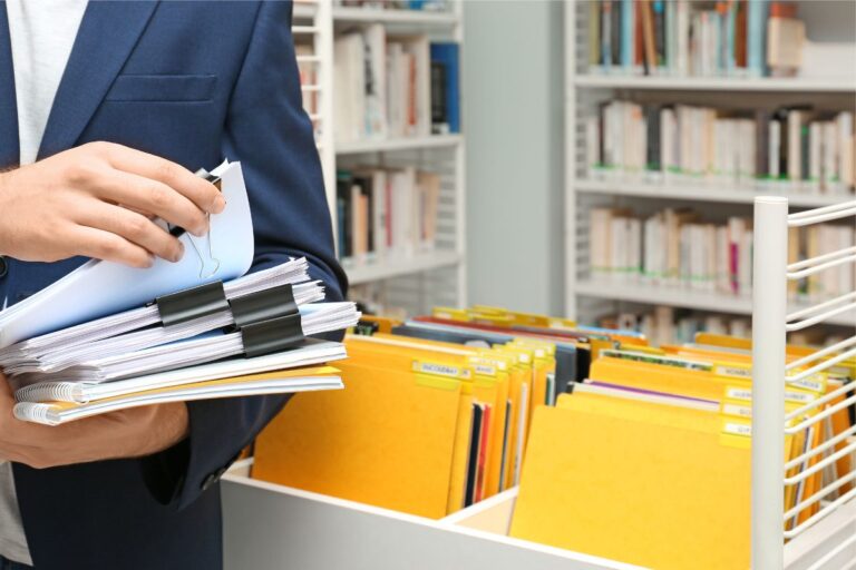 Como organizar arquivo morto: guia completo com dicas práticas