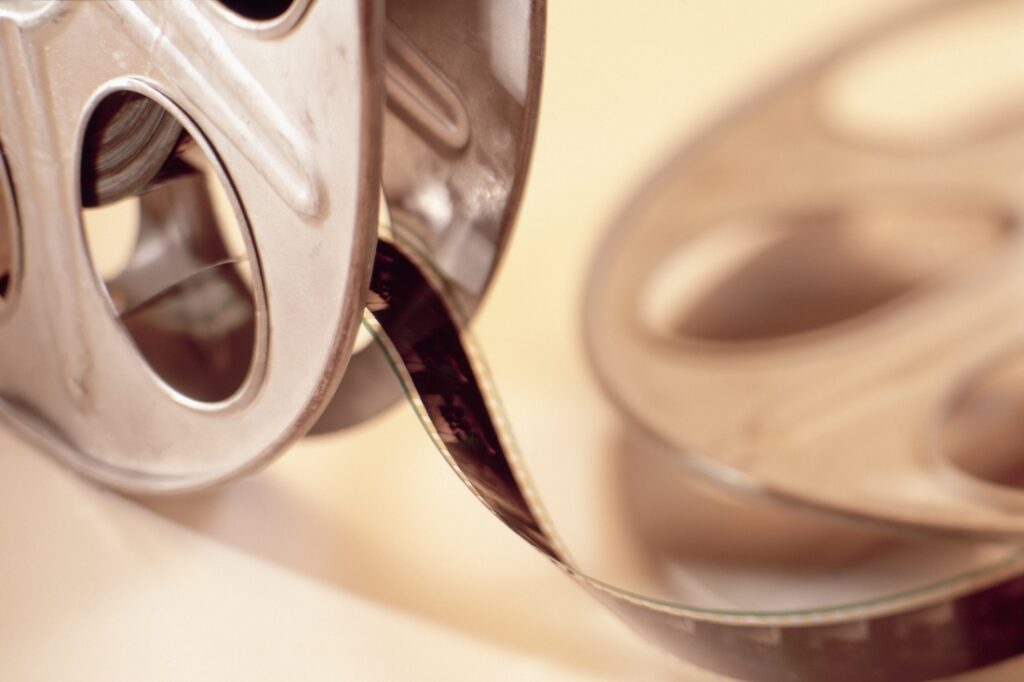 O que é a microfilmagem de documentos e quais são seus benefícios?