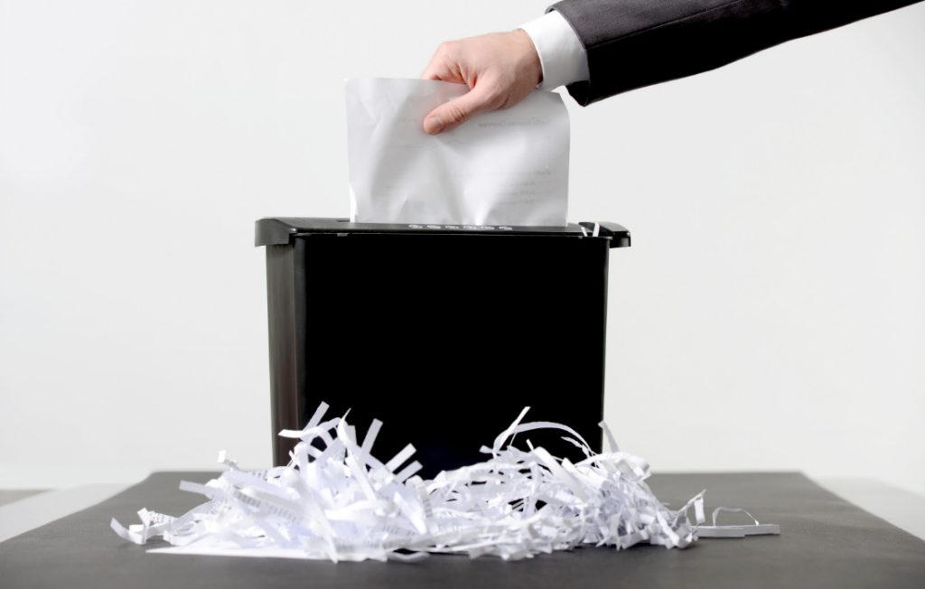 Quando e como fazer a destruição de documentos de forma correta?