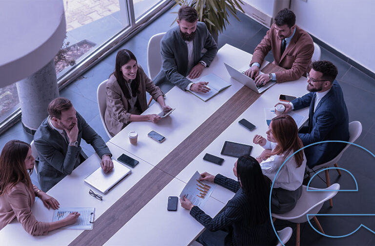 Como a IA está redefinindo a conformidade regulatória em 2026: automação, auditorias e governança da informação